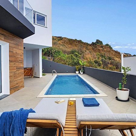 Villa Omar By Lovelystay Canhas Exterior foto