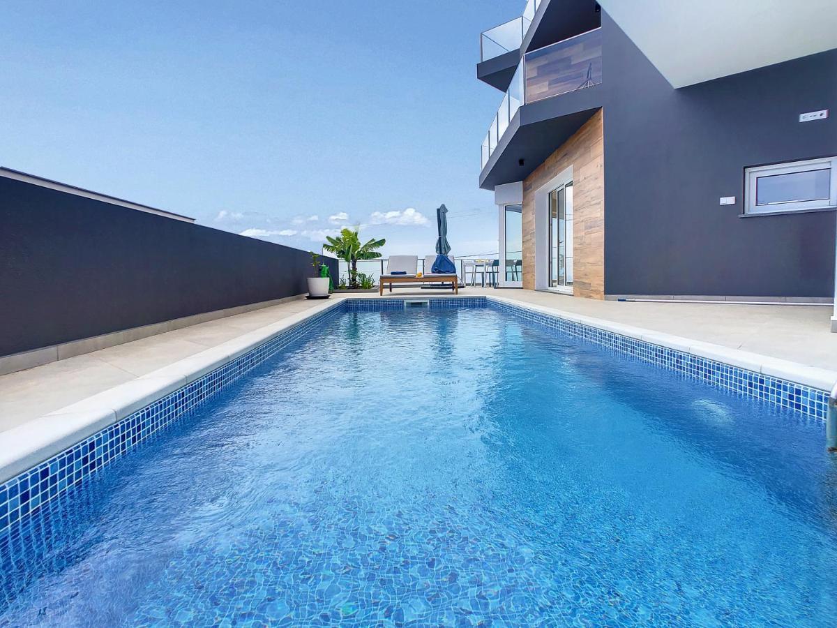 Villa Omar By Lovelystay Canhas Exterior foto